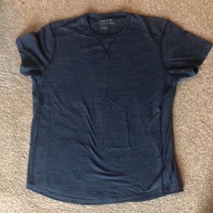 Men’s navy blue & medium grey “grainy look” American Eagle brand t-shirt. Size L